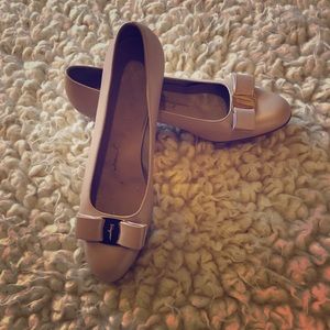 Salvatire Ferragamo rose gold flats